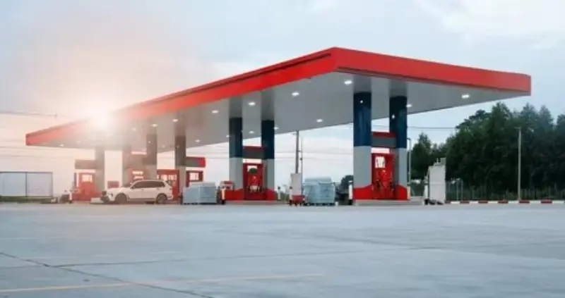 IEA waarschuwt dat de Europese vliegtuigbrandstofvoorraden binnen zes weken kritiek kunnen worden